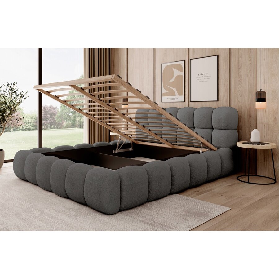 Boston 200 x 200 cm Gestoffeerd Bed Donkergrijs Boston 200 x 200 cm Gestoffeerd Bed Donkergrijs