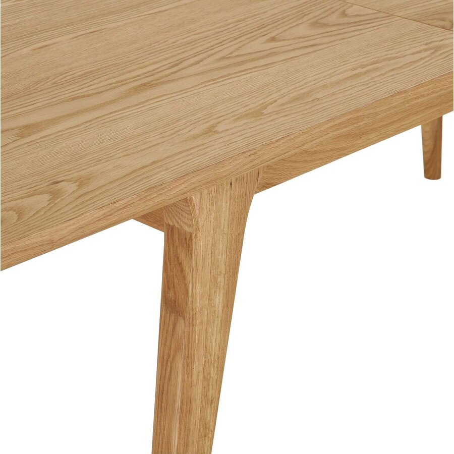 Darwin Eiken Eettafel Uitschuifbaar 180 -230 cm Darwin Eiken Eettafel Uitschuifbaar 180 -230 cm