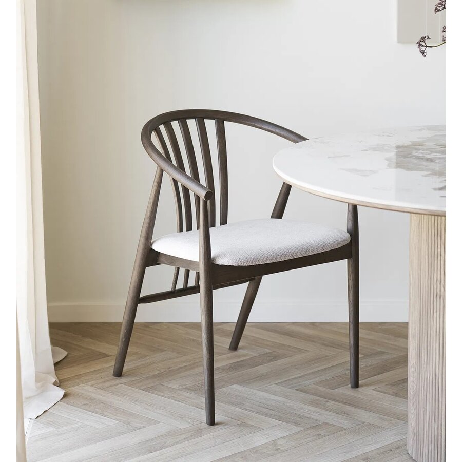 Agustin Eetkamerstoel Gerookt Eiken / Zand Agustin Eetkamerstoel Gerookt Eiken / Zand