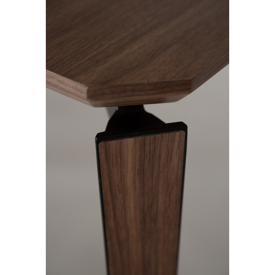 Edge Walnoot Eettafel Uitschuifbaar