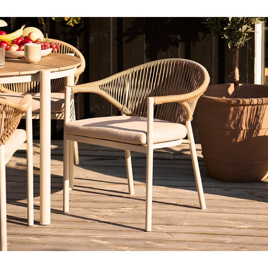 Abela Rattan Armstoel Zand / Natural