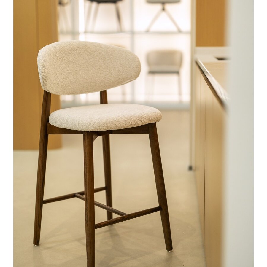 Della Barstoel Walnoot/Wit