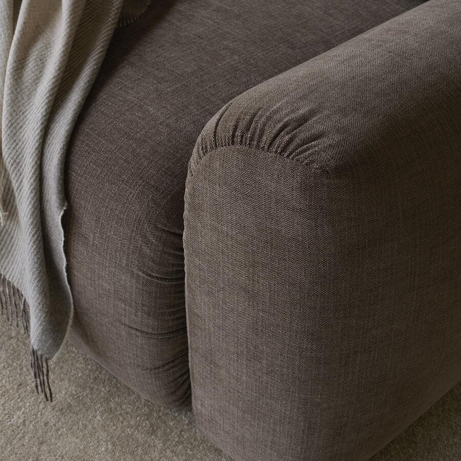 Norum Cederbruin Slaapbank Met Chunky Armleuningen Norum Cederbruin Slaapbank Met Chunky Armleuningen