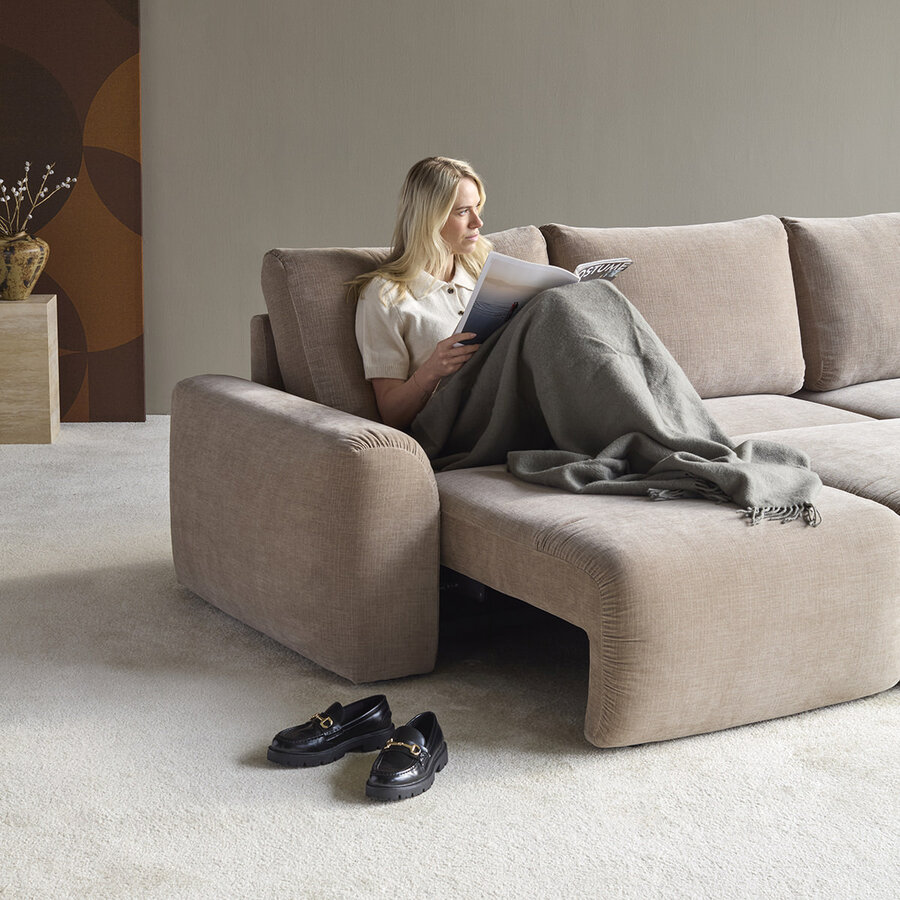 Norum Mocha Slaapbank met Chaise Longue Chunky Armleuningen