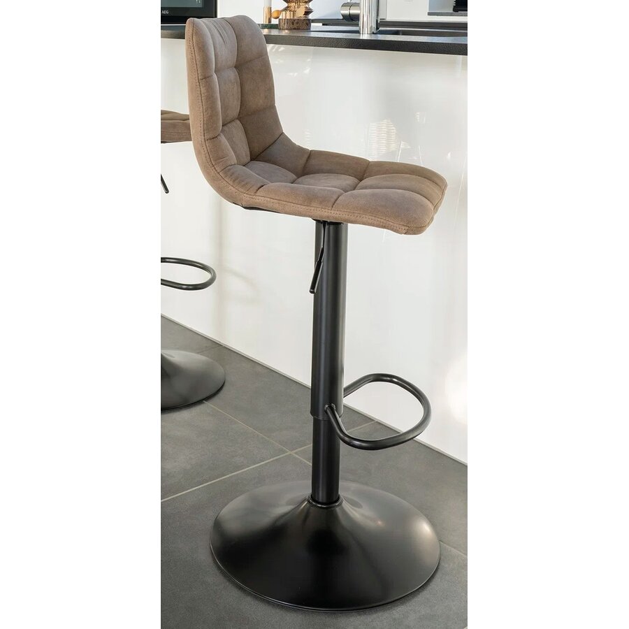 Middelfart Barstoel met Voetsteun Lichtbruin House Nordic Middelfart Barstoel met Voetsteun Lichtbruin
