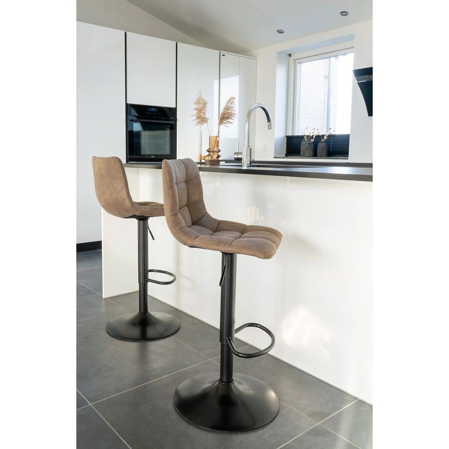 Middelfart Barstoel met Voetsteun Lichtbruin House Nordic Middelfart Barstoel met Voetsteun Lichtbruin