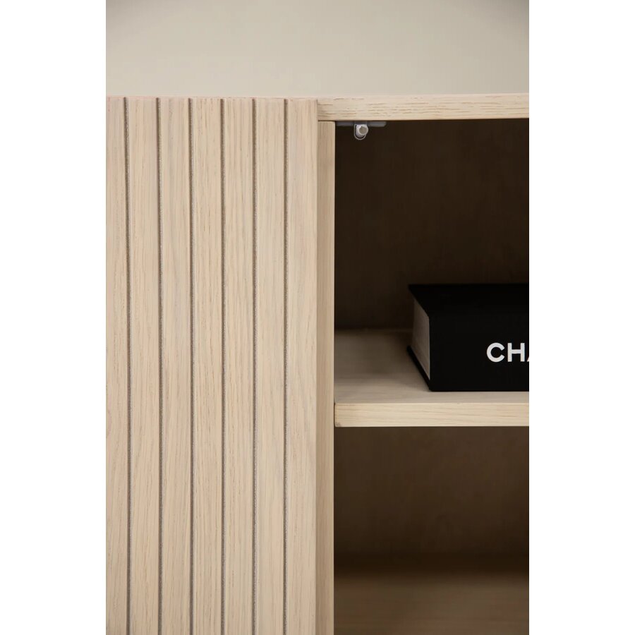 Hjem Interiors Björkön White Wash Dressoir met 3-Deuren