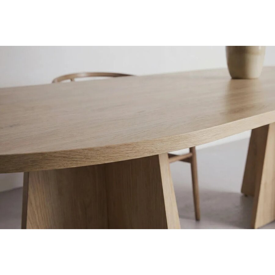 Bootcut Eiken Eettafel Ovaal 200 cm Hjem Interiors Bootcut Eiken Eettafel Ovaal 200 cm