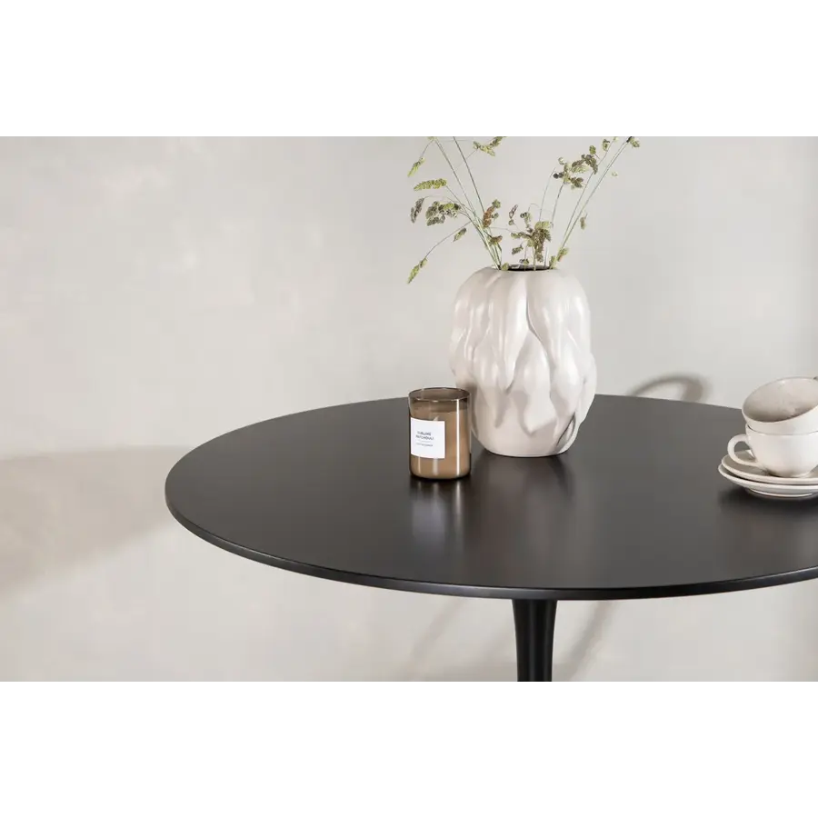 Hamden Zwarte Eettafel Rond Ø110 cm Hjem Interiors Hamden Zwarte Eettafel Rond Ø110 cm
