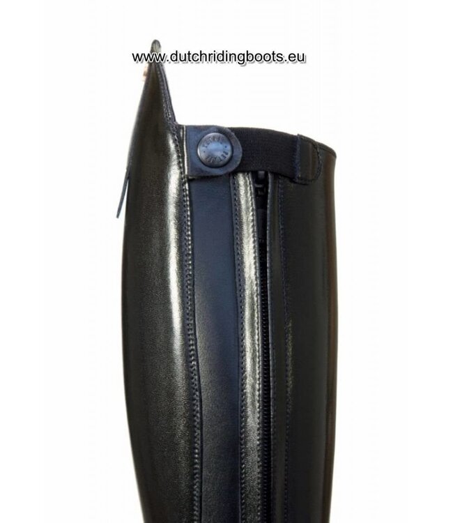 Petrie Zipper Boots (at the back) 25% discount Z383-5.0 Petrie Sydney Juvenile extra 5.0 44-34 LM