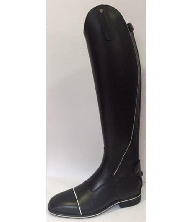 Petrie Zipper Boots (at the back) 25% discount Z603-5.0  Petrie Sportive in black calf leather with white contrast stitching in size 5.0 47-35 XHE