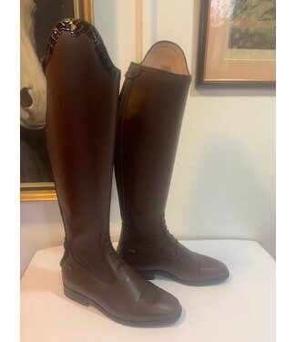 J013-6.5  Petrie Coventry brown cow + stroke UK size 6.5 44-38