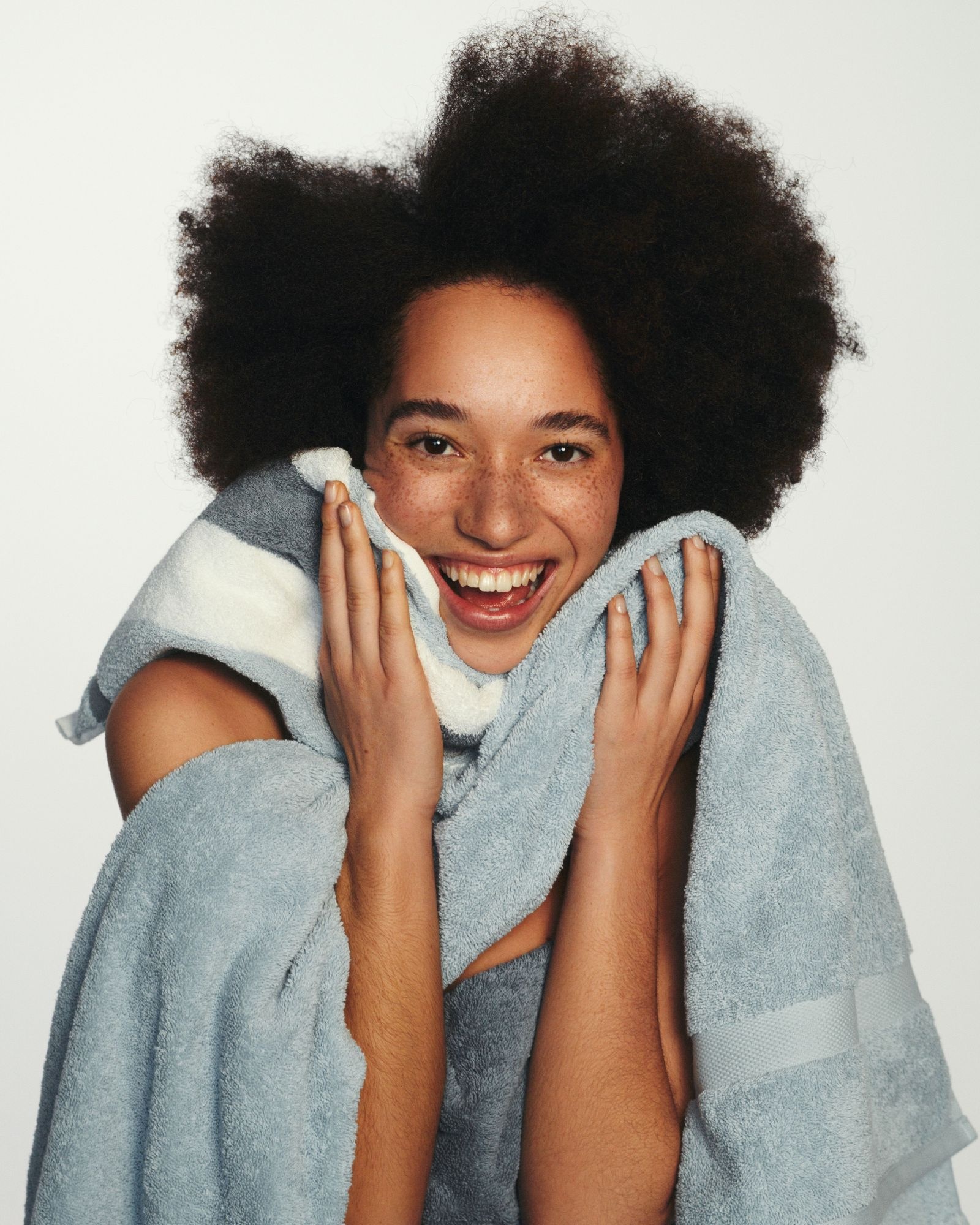 Vandyck VANCOUVER bath textiles Misty Blue