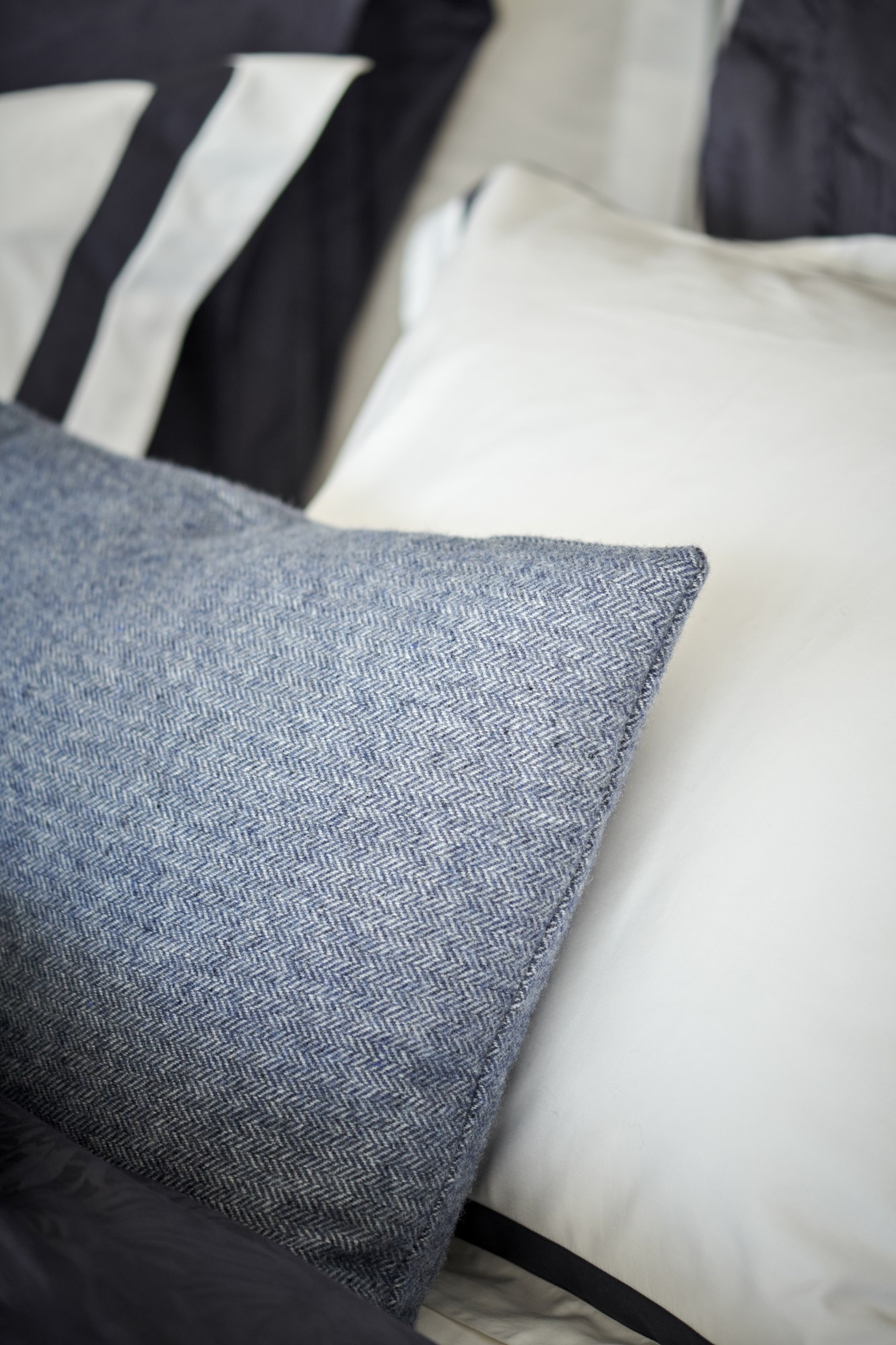HOME SERINA sprei Blue Ink 160x260 cm