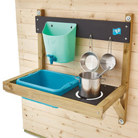 TP Toys Meadow playhouse with mud kitchen. TP-Toys TP Toys Meadow playhouse with mud kitchen.