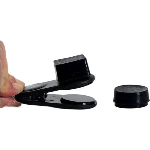 Vaula Chalk Holder. For round and square billiard chalk. With trouser clip. Magnetic, with closing cap. Vaula Vaula Chalk Holder. For round and square billiard chalk. With trouser clip. Magnetic, with closing cap.