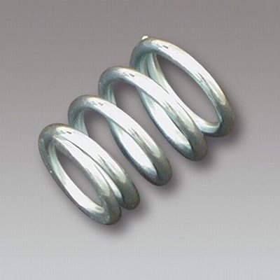 Fotballfjær i metall. Diameter 16 mm, lengde 24 mm