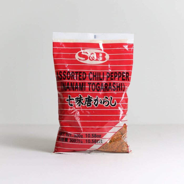 Nanami Togarashi Assorted Chili Pepers 300gr S&B