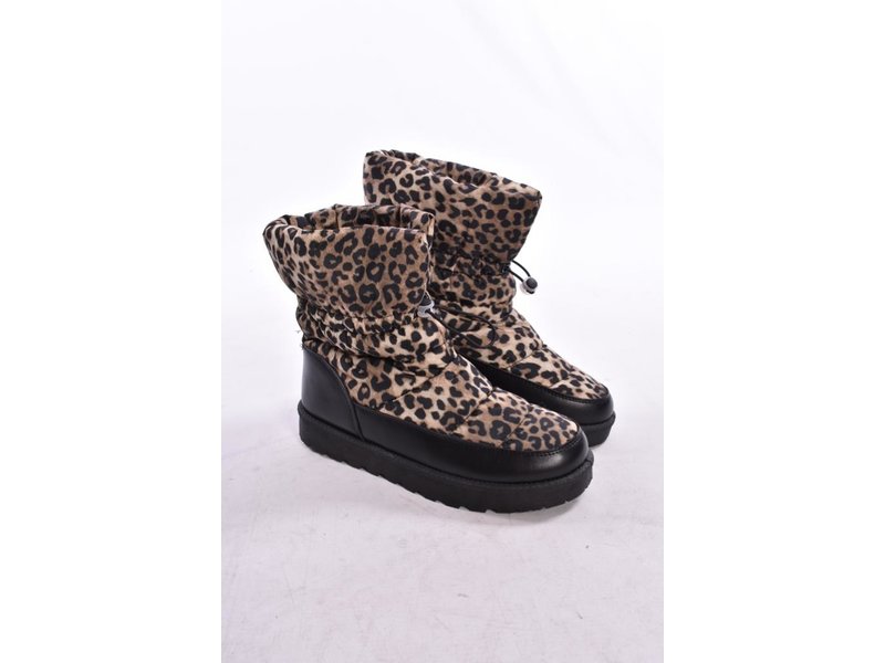 Leopard Boots