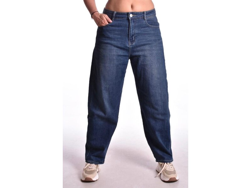 Barrel Jeans
