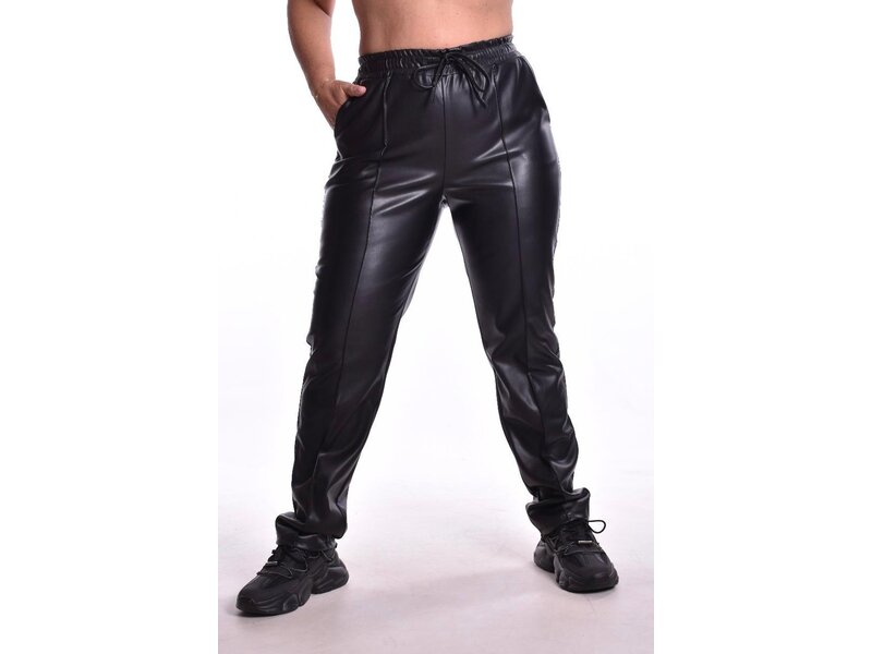Leather Look Jog - Zwart