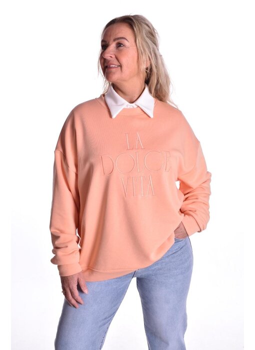 Sweater La Dolce Vita van Mooij - Zalm