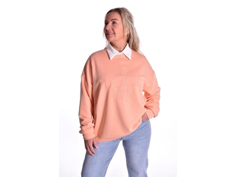 Sweater La Dolce Vita van Mooij - Zalm