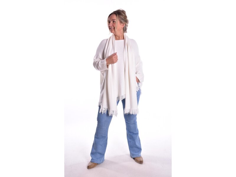 Trui Met Sjaal - Roomwit