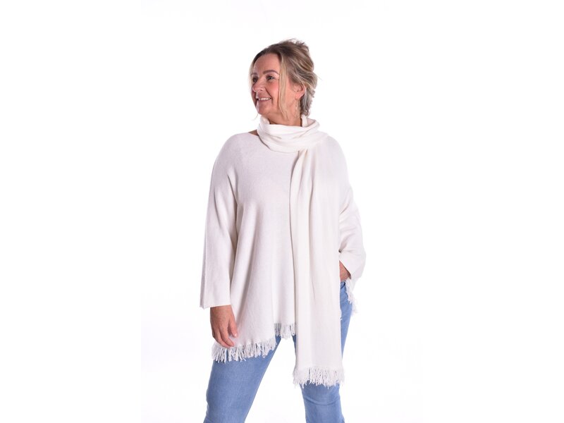 Trui Met Sjaal - Roomwit