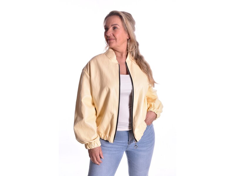 Leatherlook Bomber - Zachtgeel