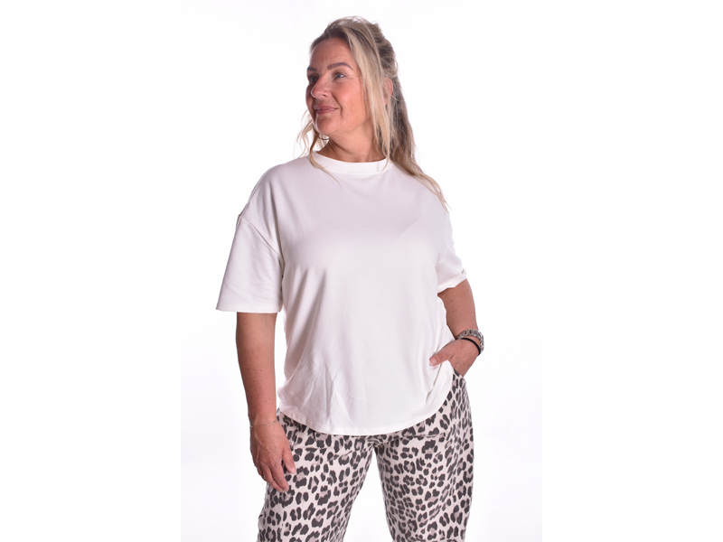 Musthave Tee Off-White