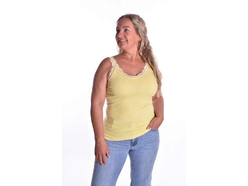 Viscose top Nova  - Zachtgeel