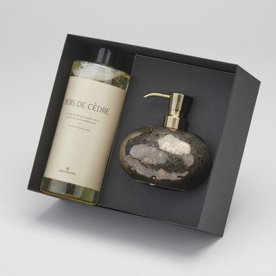 Aquanova Coffret cadeau Ugo distributeur de savon Vintage Bronze & Savon de Paris Bois de Cèdre (GIFTUGODIS854-BDC)