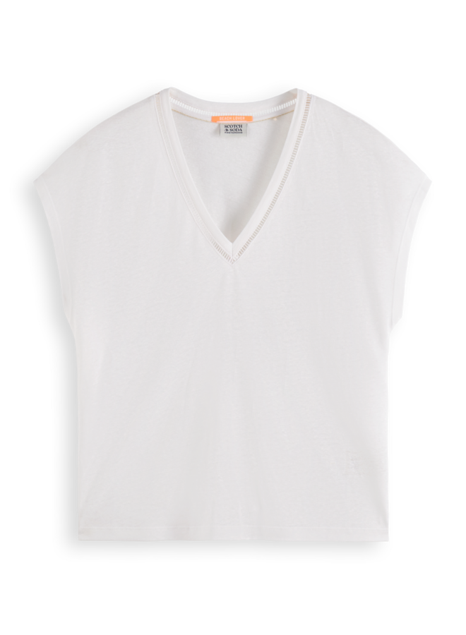 177324 101 Scotch&Soda v-neck ladder detail loose fit t-shirt white-pastel