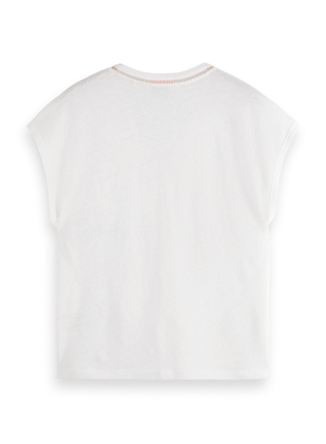 177324 101 Scotch&Soda v-neck ladder detail loose fit t-shirt white-pastel