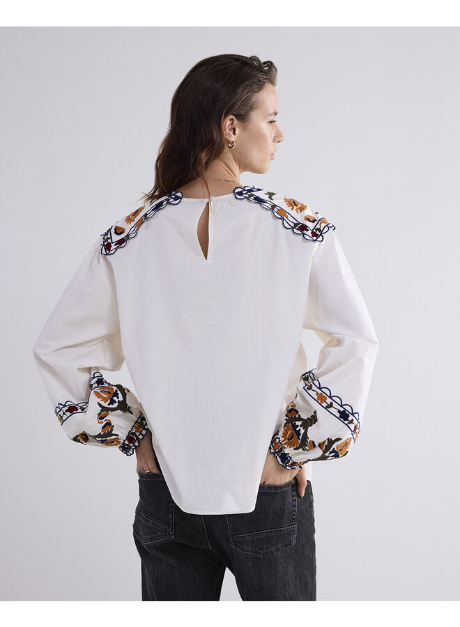 2s3126-12118 122 Summum Top Embroidered Cotton  Ivory