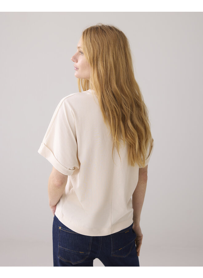 3s5128-30633 122 Summum Boxy Artwork Tee  Ivory