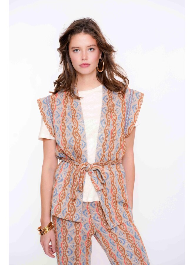55122-20 720 Geisha Gilet sand/camel/blue