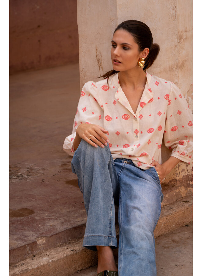 53176-70 010 Geisha Blouse embroidery off-white/coral