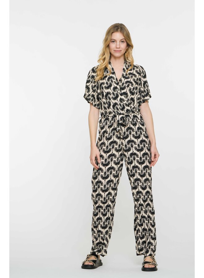 51175-70 010 Geisha Jumpsuit AOP X-over off-white/black
