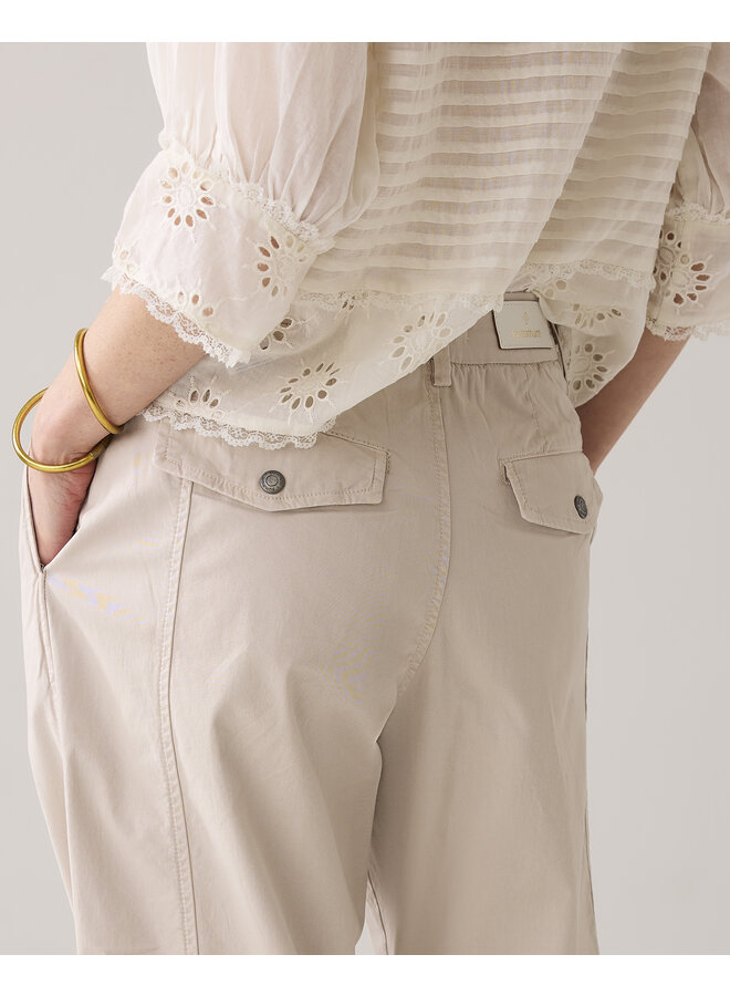 4s2743-12194 702 Summum Cocoon chino pant lt wt aurora twill   Pebblebeige