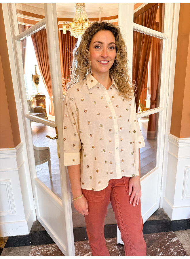 2s3054-11624 122 Summum 3/4 sleeve blouse Scattered Emboideryy  Ivory