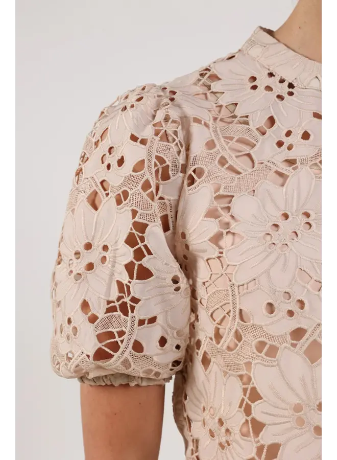 NKF01058 266 Nukus Nicole top Embroidery Dusty Pink