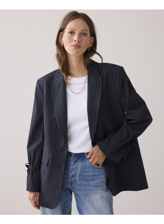 1s1263-12258 495 Summum Blazer boyfriend Pinstripe Midnight blue