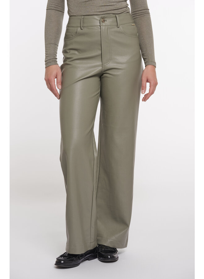 CorianShort.7502511 Rino en Pelle Short length straight leg PU pants Green ash