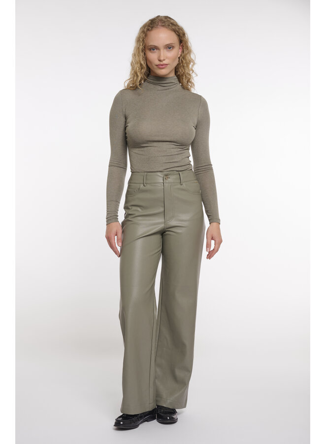 CorianShort.7502511 Rino en Pelle Short length straight leg PU pants Green ash