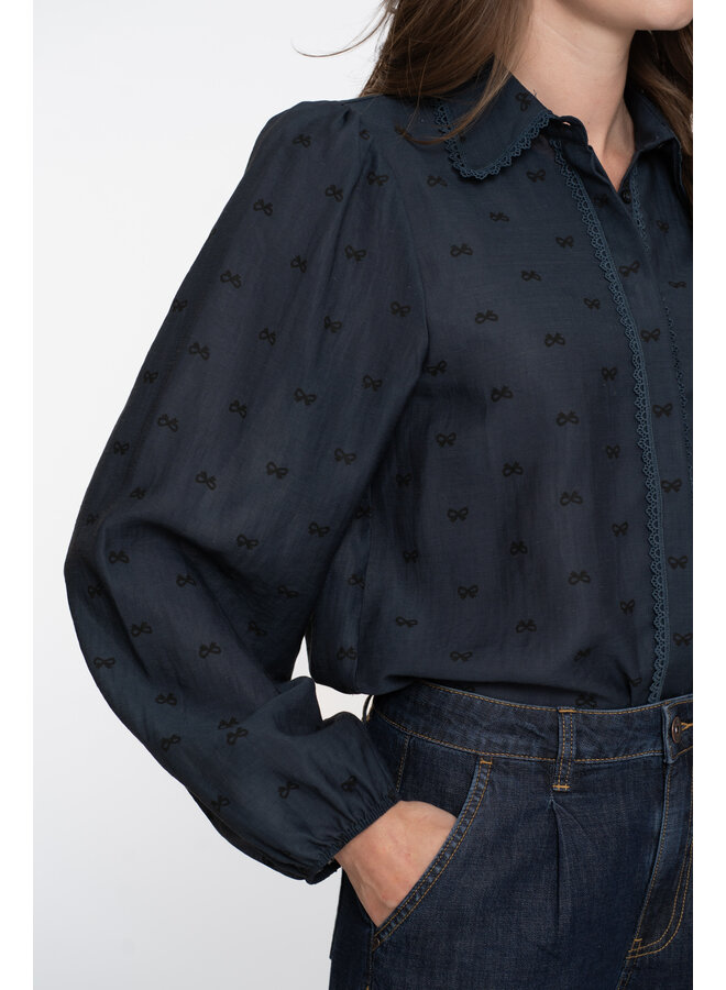 53533-14 675 Geisha Blouse with lace details navy
