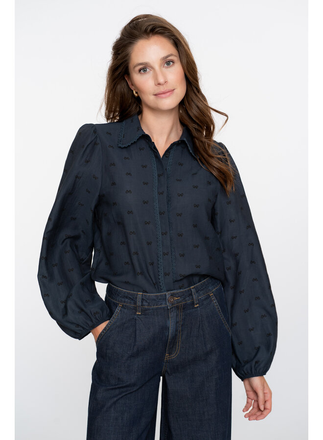 53533-14 675 Geisha Blouse with lace details navy