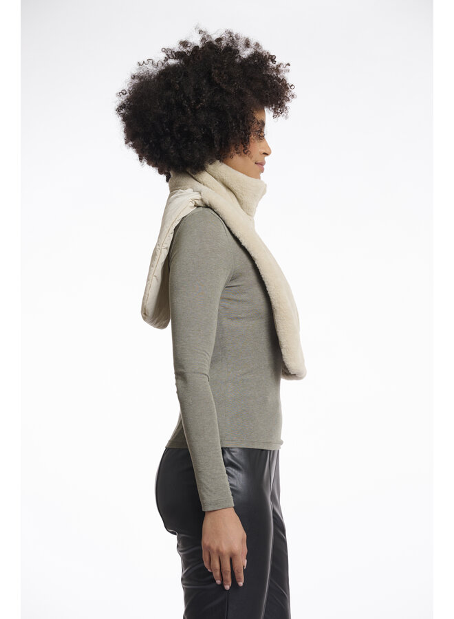 Nura.7002512 Rino en Pelle Reversible bib with faux fur  Birch