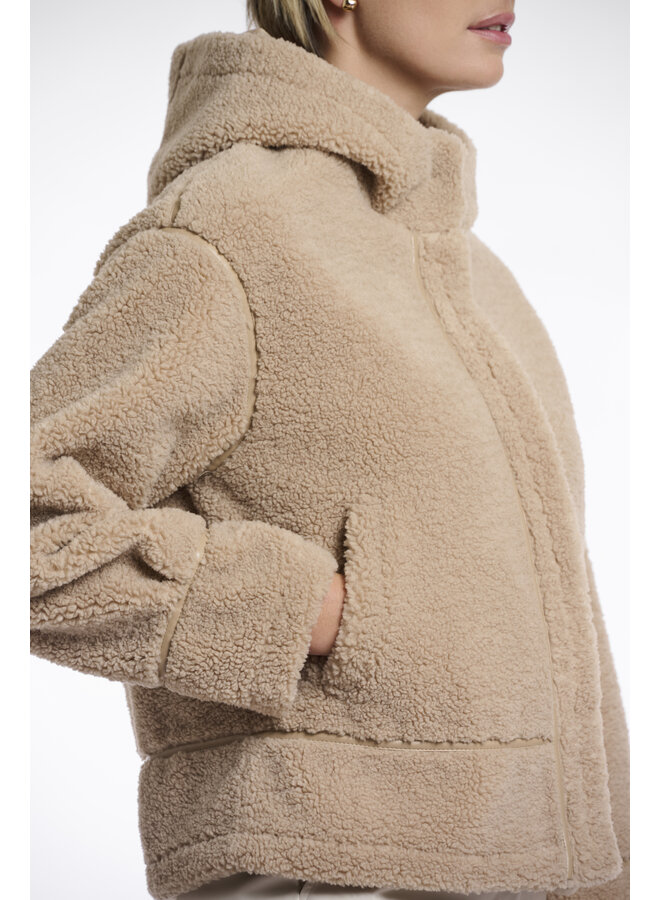 Felicia.7002511 Rino en Pelle Hooded faux shearling jacket  Oat
